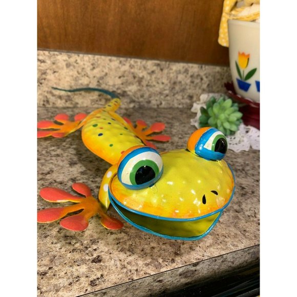 Yard Metal Sculpture Bobble Lizard Yellow WHIMSICAL Garden Statue Outdoor - Picture 4 of 4